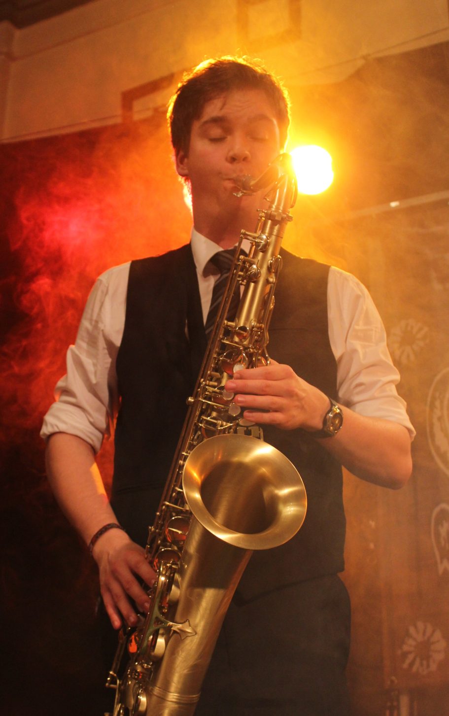 Saxophon Soloprogramm – Ronald Hartling-Köhler auf der Bühne